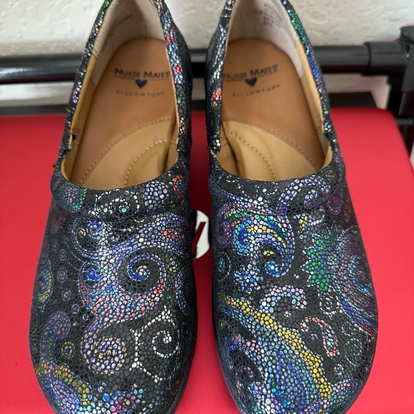 Nurse mates size 7.5 pillow top nurse clogs - Picture 2 of 6